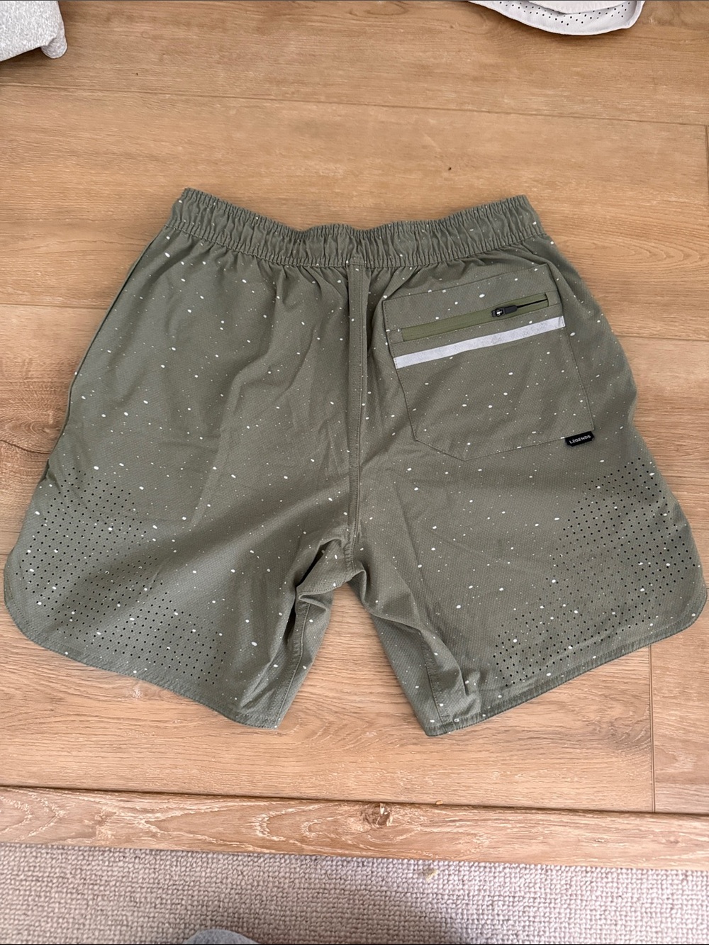 Men’s legends Luka shorts liner less size small - Picture 3 of 8